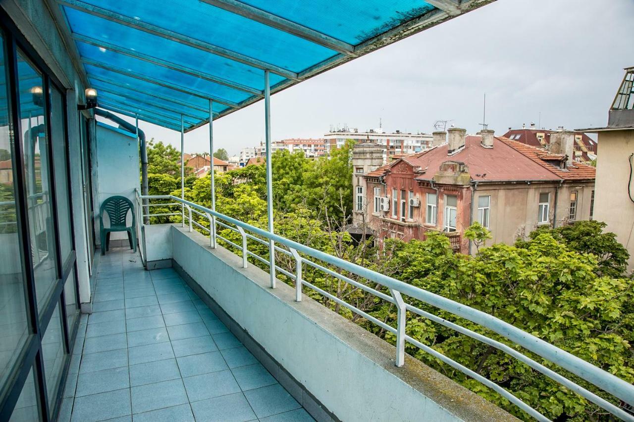 בורגאס Spacious & Sunny Maisonette With Terrace Near Centre By Flаt Manаger מראה חיצוני תמונה