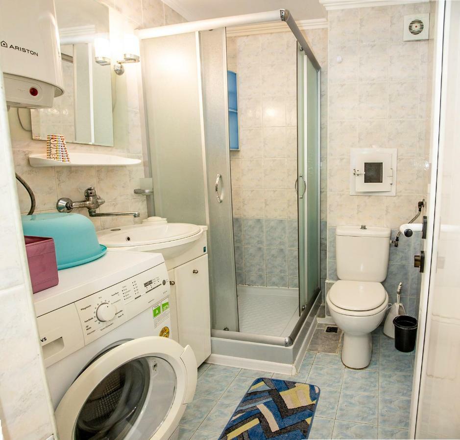 בורגאס Spacious & Sunny Maisonette With Terrace Near Centre By Flаt Manаger מראה חיצוני תמונה